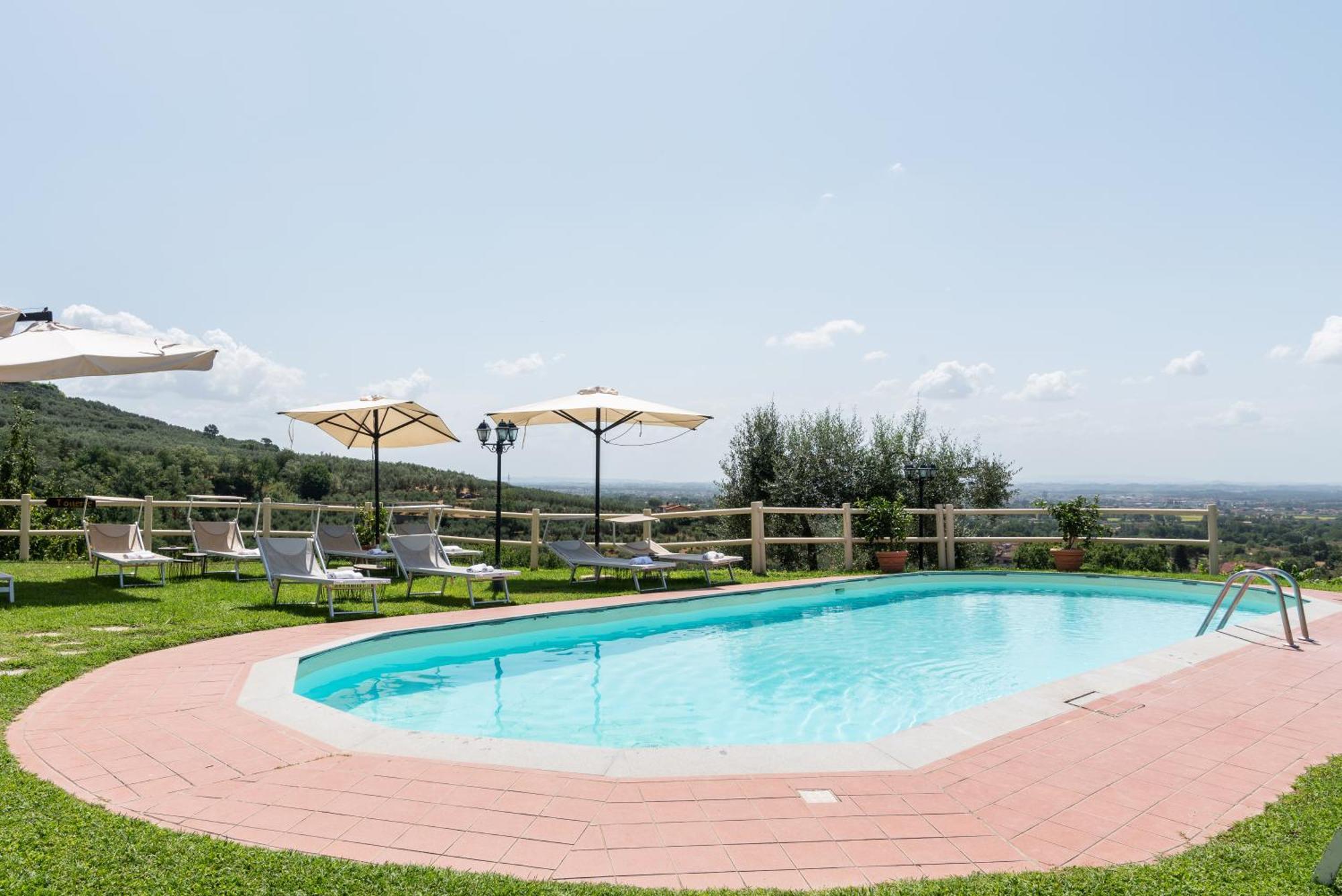 - Collina Toscana * Monsummano Terme