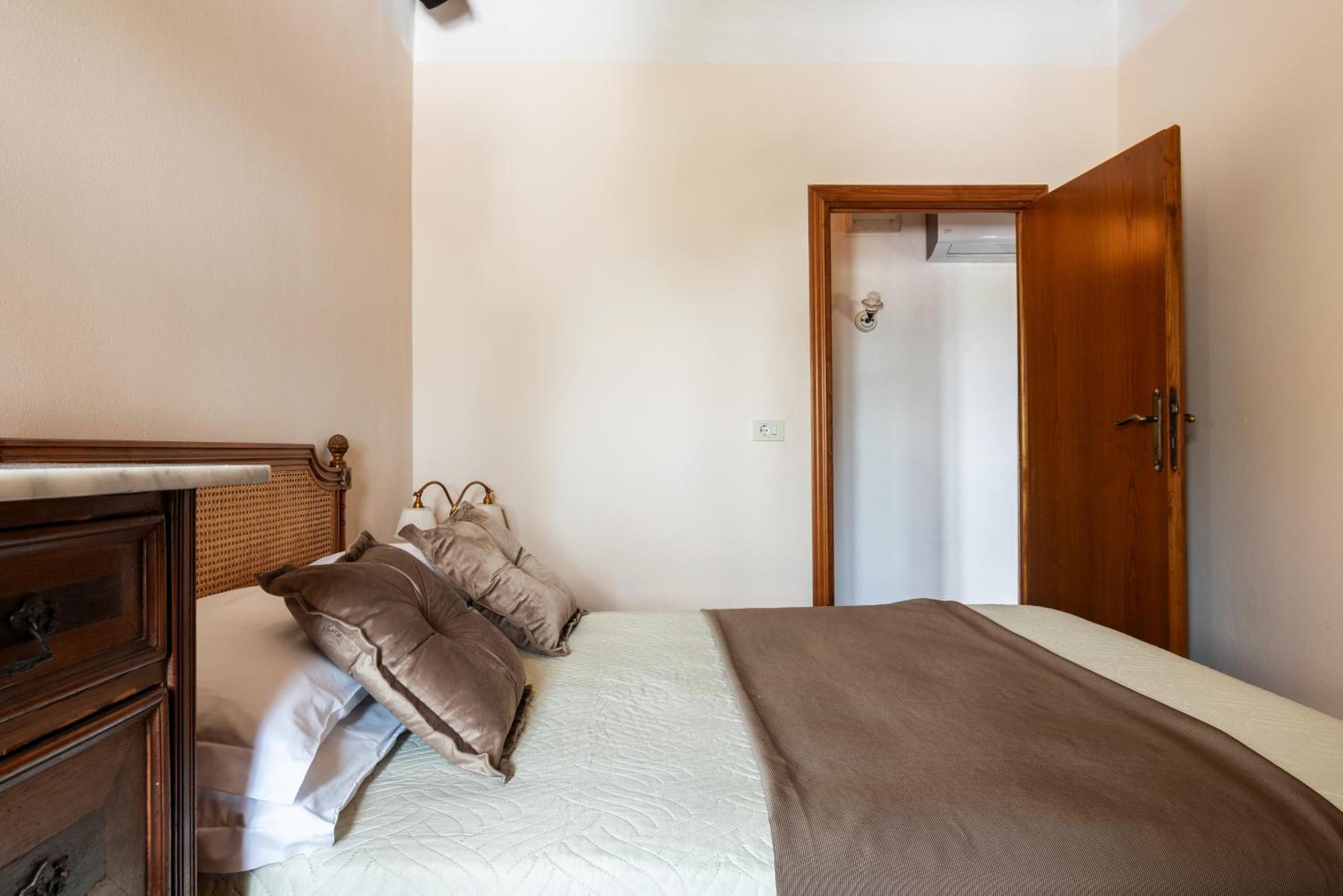 - Collina Toscana Monsummano Terme